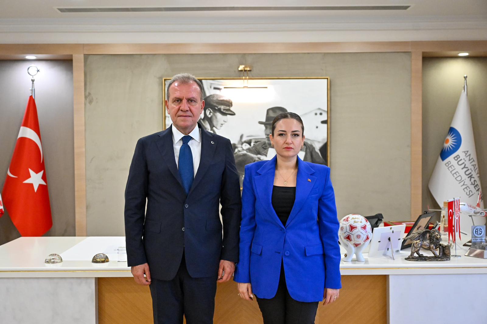 BAŞKAN SEÇER, ANTALYA BÜYÜKŞEHİR BELEDİYESİ’Nİ ZİYARET ETTİ (1)